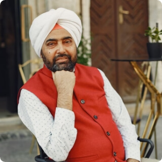 Roashmi J., Madhurodh customer